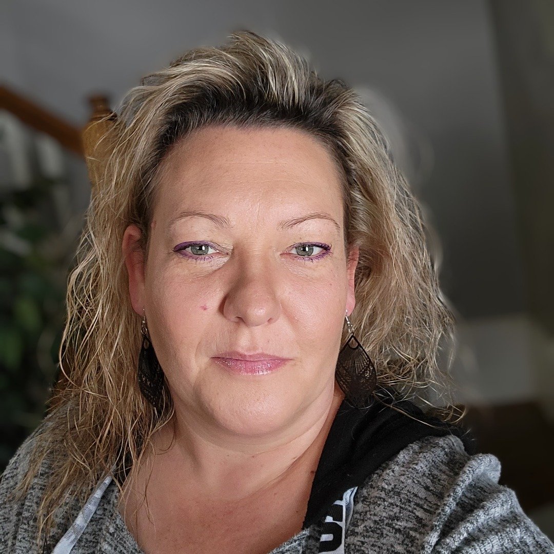 Missy DeBlase headshot